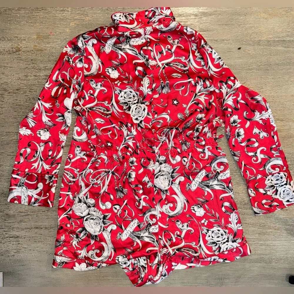 Victoria's Secret Red and White Floral Sleep Romper, size large - Picture 4 of 5